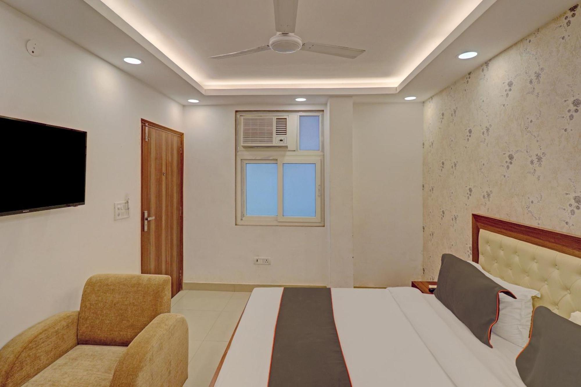 Collection O Spot Light Near Tughlakabad Station Metro Station Hotel Indraprast Bagian luar foto