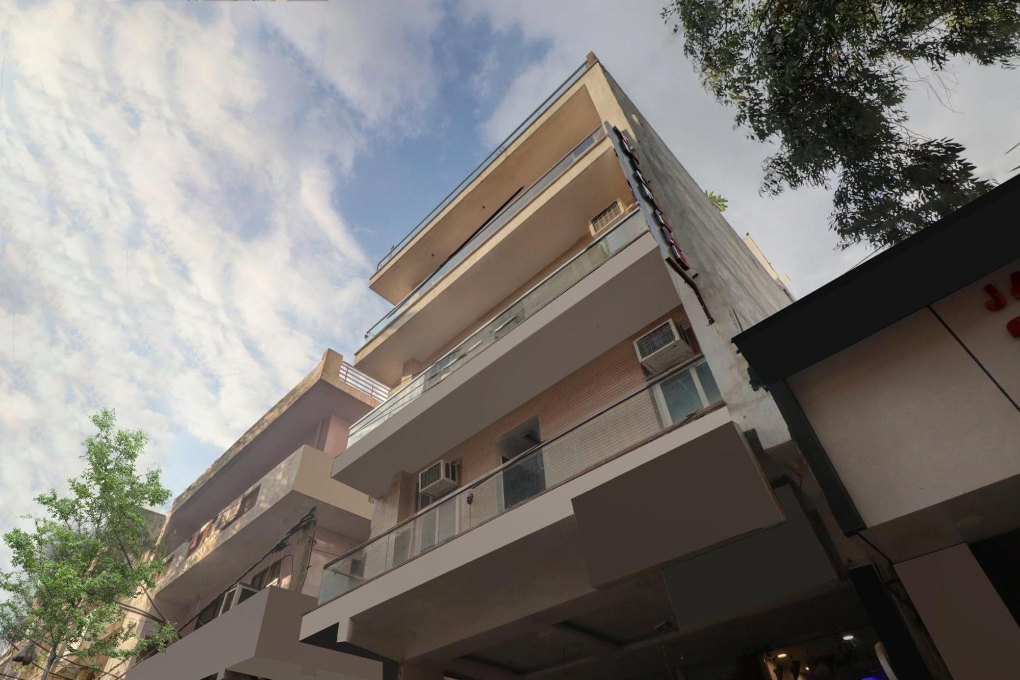 Collection O Spot Light Near Tughlakabad Station Metro Station Hotel Indraprast Bagian luar foto